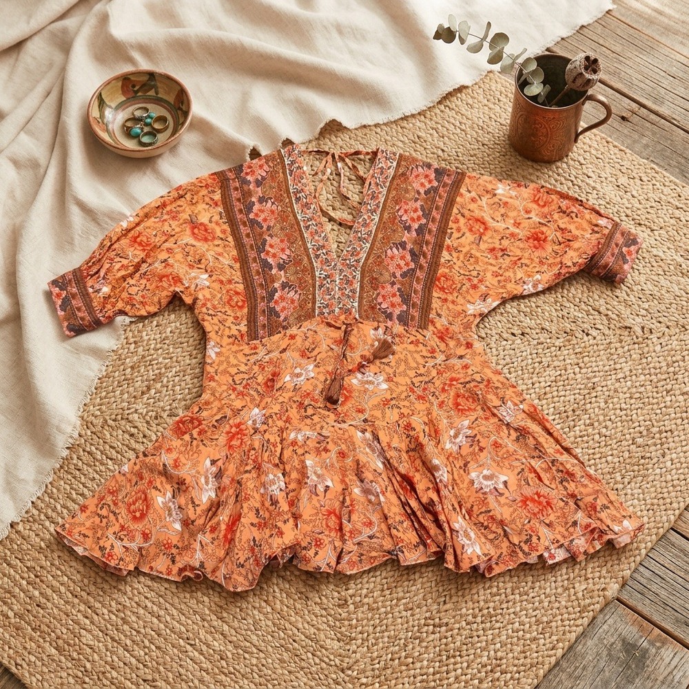 Aakaa Boho Floral Mini Dress Size S Peach Deep V-Neck Tassel Tie 100% Rayon